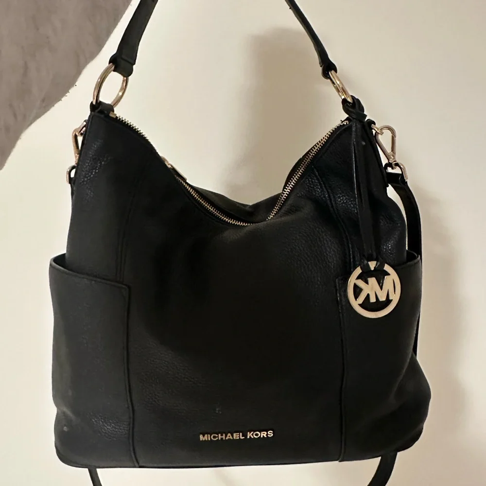 Michael Kors Black Leather Shoulder Bag - Picture 1 of 4